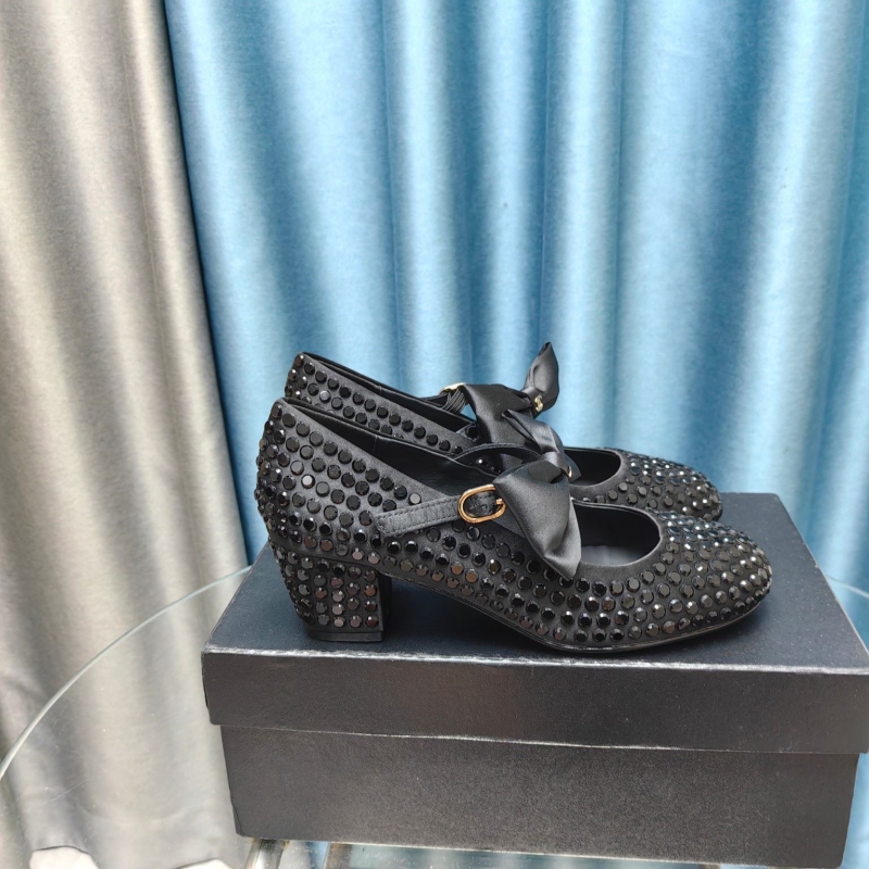 Ch*el high heels